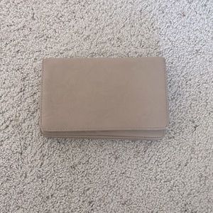 creme color purse